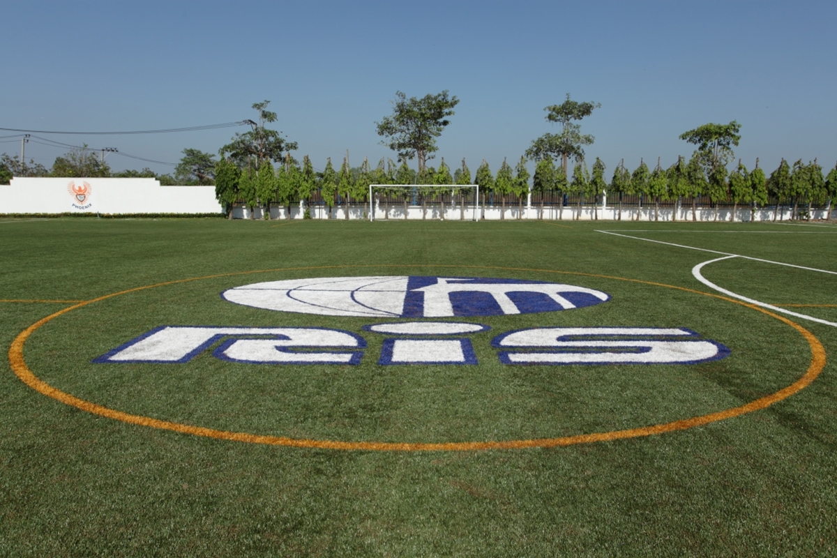 ACT Global Extreme Turf Synthetic Grass for Football Futsal Rugby 1